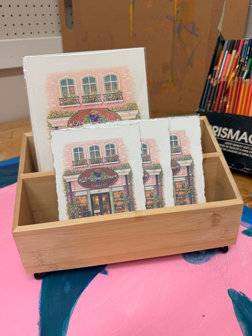 D’Vine on the Square — Granbury Collection